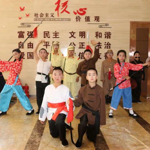 小英雄雨来西关小学六四班童心向党情景剧现场报道