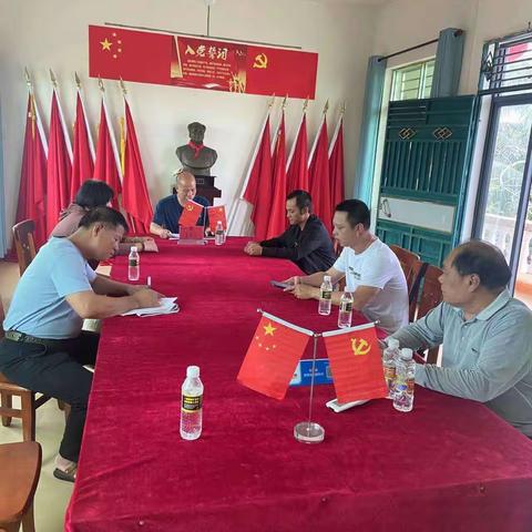 马墩居委会召开三委干部会议，传达镇政府“能力提升建设年”工作会议精神