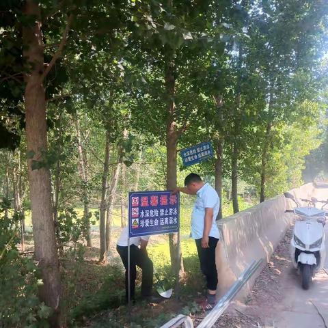 四所楼镇开展:“时刻警惕防溺亡，水域排查网格行动”活动