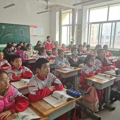 春日教研再启航，如切如磋促成长——围子小学数学教研活动