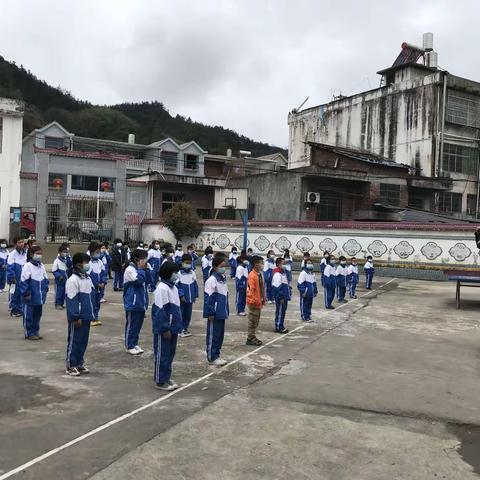 养成一点好习惯，安全你我他——陈坊小学举行疫情防控应急演练活动