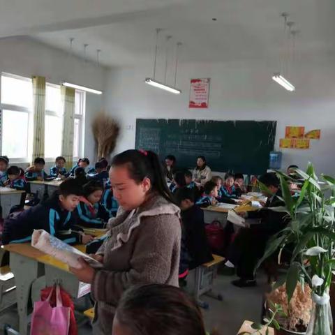 以听促教，共研教学——吴屯小学开展听评课活动