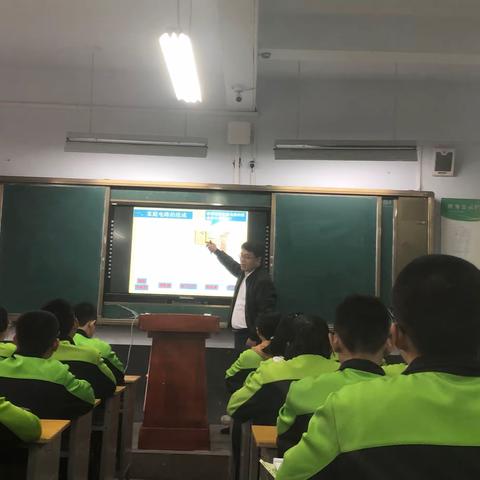 济南市中区育贤、六十八、十六里河学校与费县实施结对联研活动“同课异构”学法指导活动