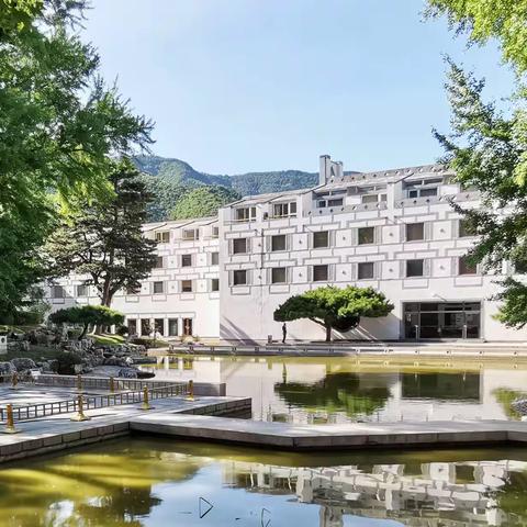 住香山饭店，游周边景点（一）