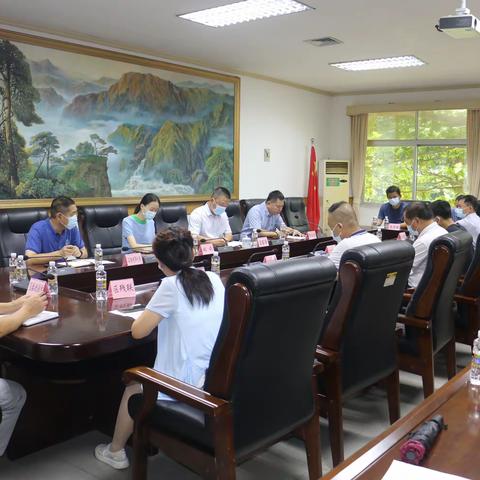 龙华区召开重点人群服务管理工作再部署会议