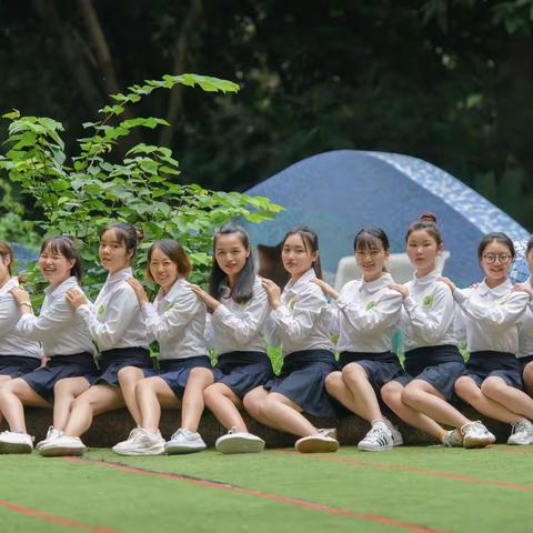 “砥砺十年奠基未来”，香榭里幼儿园5月例会