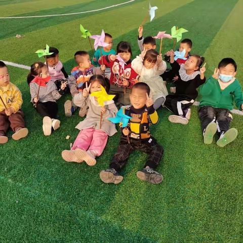 “风车转不停，童年乐无穷”——青先幼儿园手工制作
