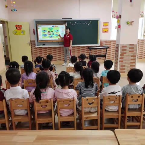 米奇幼儿园《防溺水》主题教育活动