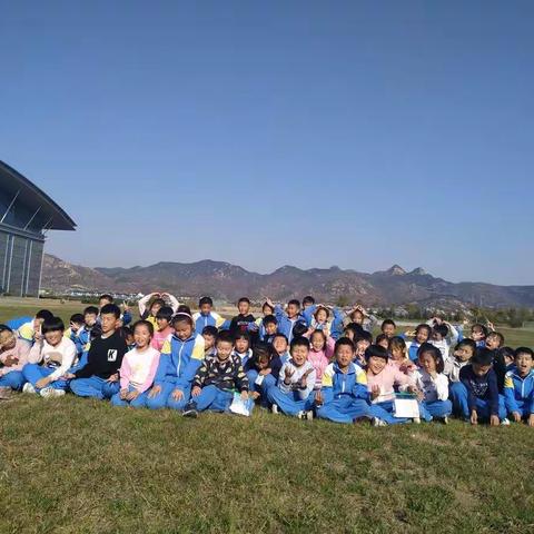 传承红色基因 弘扬航空精神