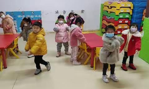 小叮当幼儿园中二班第十四周