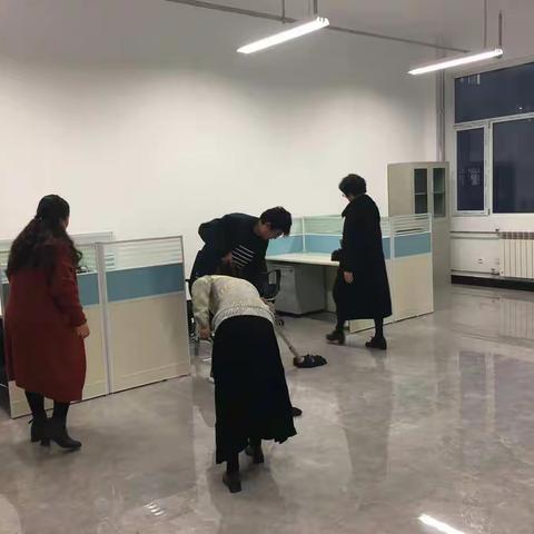 自科部组织开展“党员活动日” 卫生大扫除活动