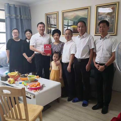 家风促廉风，家访暖人心