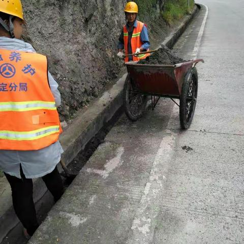 我们努力让道路更安全、更文明、更舒心