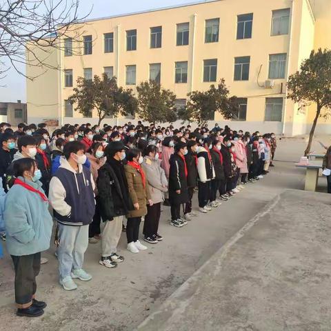 为梦想加油，一起向未来——麻屯二中新学期开学第一课活动纪实