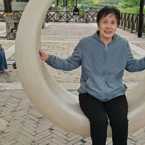 赞美篇的美篇