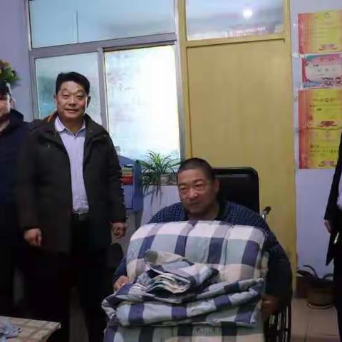 遍访贫困户，安全过暖冬