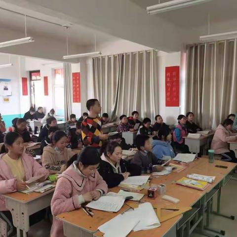 凝心聚力，让英语教学绽放美丽的篇章------曹黄林中学胡雪老师公开课