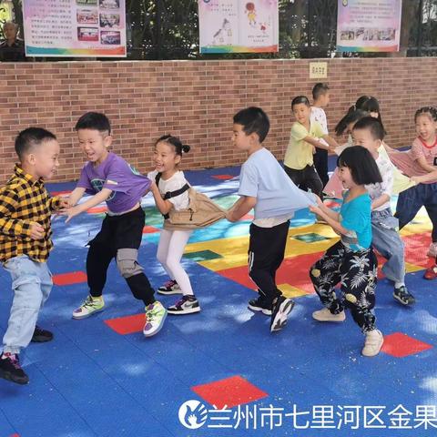 兰州市七里河区金果幼儿园大一班“十月”主题教育活动早播报