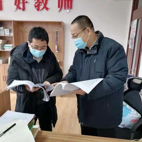 停课不停学、停课不停研——凤台学校化学组教研活动