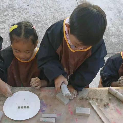 10月份陶泥区自主游戏