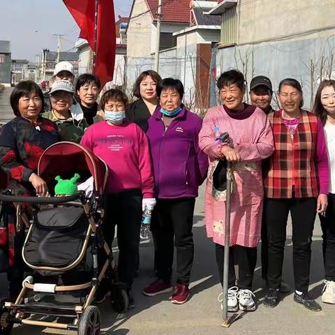 栽花植绿，扮靓美丽家园——马兰峪镇定营房村