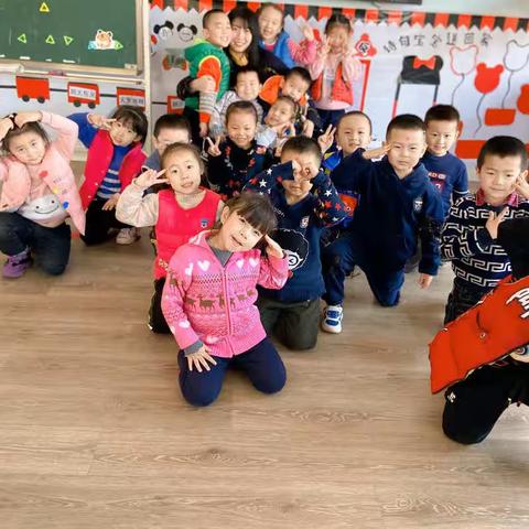 蓝天石油幼儿园大二班多措并举做好消毒工作，确保幼儿茁壮成长