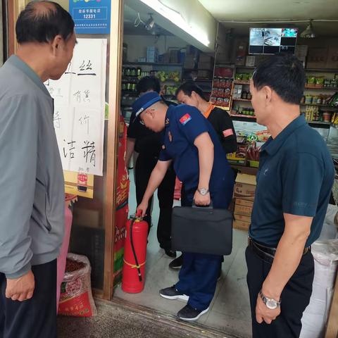 吸取教训 迅速行动——西峰大队开展沿街门面和“三合一”场所消防安全专项整治工作