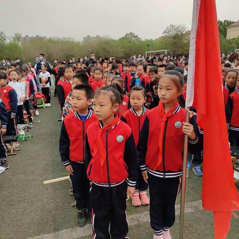 团结拼搏 勇往直前——二年级九班运动会精彩瞬间