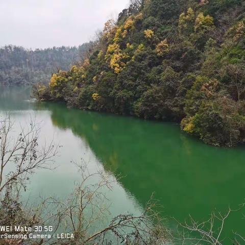 元旦 骑游天山