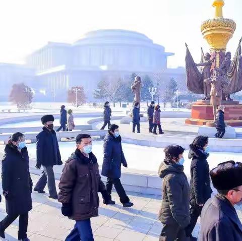 １２月的祖国大地充满无限怀念之情和火热决心