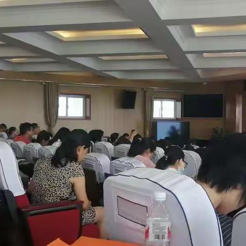 与心灵相约  与健康同行------惠民县中小学心理健康教育教学工作专题培训会纪实