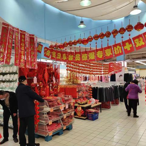 食品百货事业部1月17日岳家嘴店巡店检查
