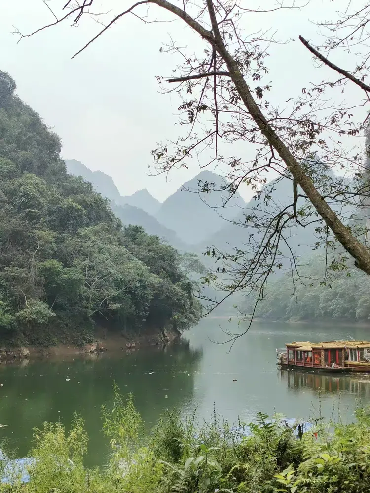 崇左卜花村:黑水河畔的山水秘境