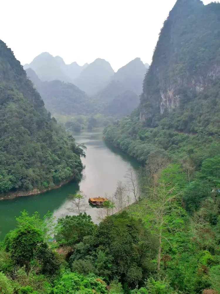 崇左卜花村:黑水河畔的山水秘境