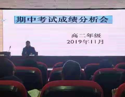 不遗余力的奉献，竭尽全力的奋进