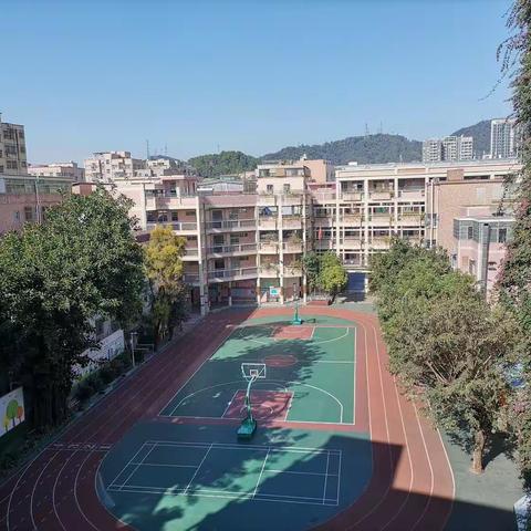 体育无处不在，运动无限精彩——为民小学每天一节体育课记实。