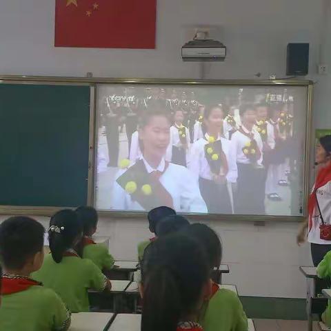 缅怀革命先烈，弘扬英雄精神——河东区益民实验小学组织观看烈士纪念日向人民英雄敬献花篮仪式直播