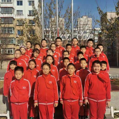 让科技成就梦想——雷锋第二小学主题升旗仪式