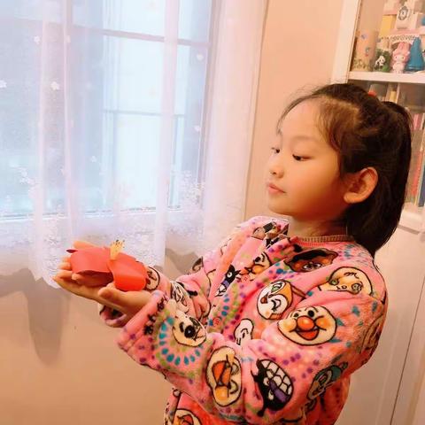 执信南路小学“2020清明，抗‘疫’非常时期，英雄花开颂英雄”缅怀活动