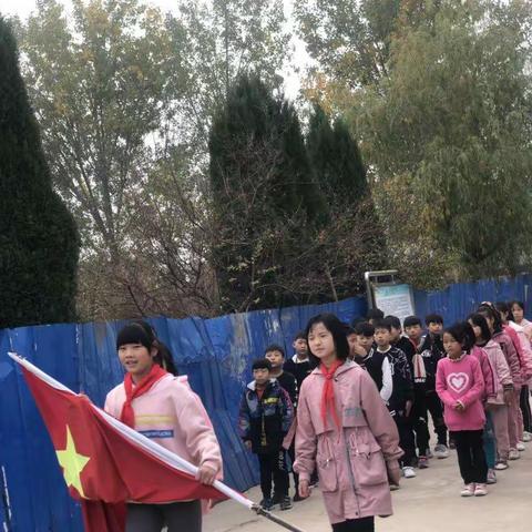 今天我当升旗手