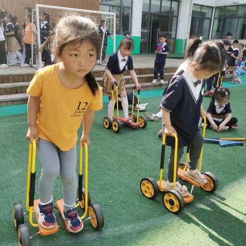 海峰幼儿园中三班本周精彩瞬间