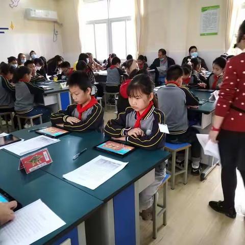 乐学善思，精彩纷呈！——洪山区街小仁和路分校信息整合教研活动报道