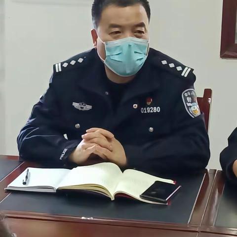 公安鄠邑分局惠民路派出所召开“两代表一委员”座谈会