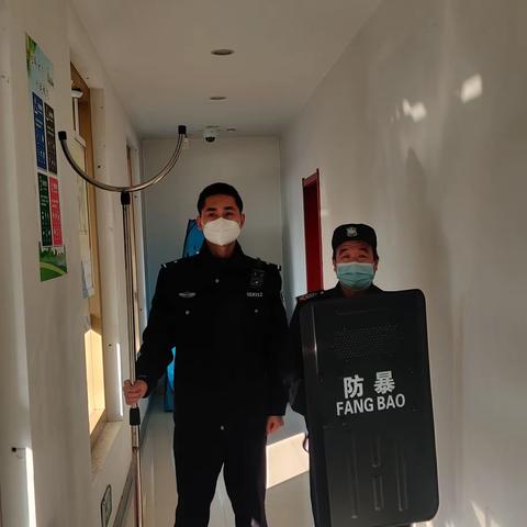 公安鄠邑分局惠民路派出所对辖区金融单位进行培训