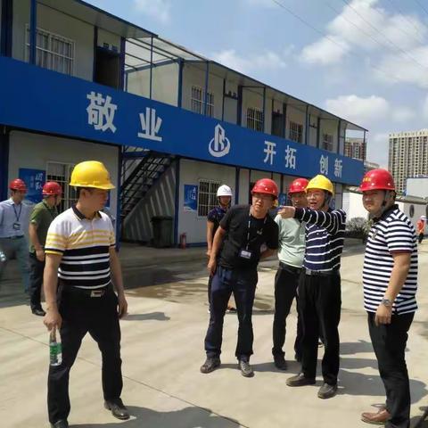 县住建局、质监站陪同省住建厅有关领导检查指导我县在建工地环境综合整治工作