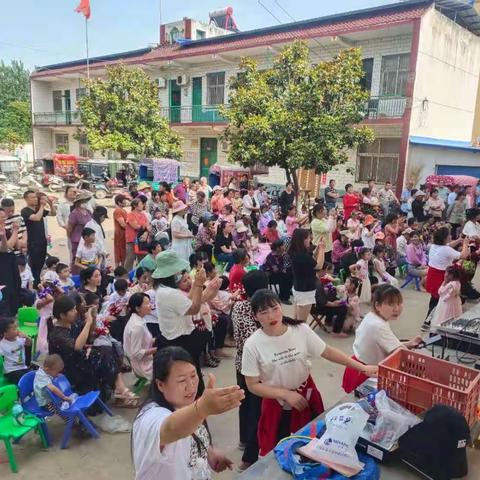 许庄小学附属幼儿园“童心跟党走，快乐伴你行”庆“六一”文艺汇演