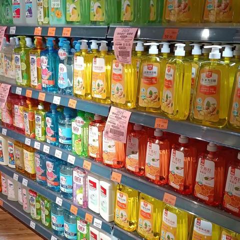 江南三区，首义路店日化课组，自由品牌陈列（其中跑道缺货单品已请货，一直未到货。)