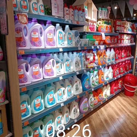 江南三区首义路店，日化课组自由品牌陈列