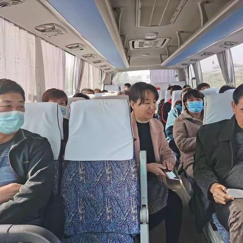 暖心行动      爱在深秋