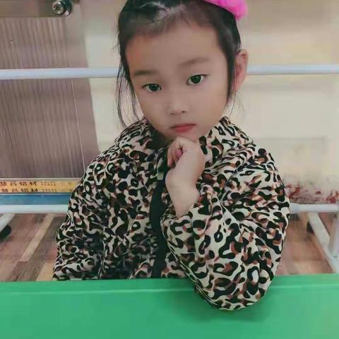 一个美丽女子的生日派对